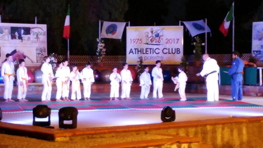 gran-gala-ginnastica-artistica-ritmica-saggio-fine-anno-judo-2017-consegna-cinture